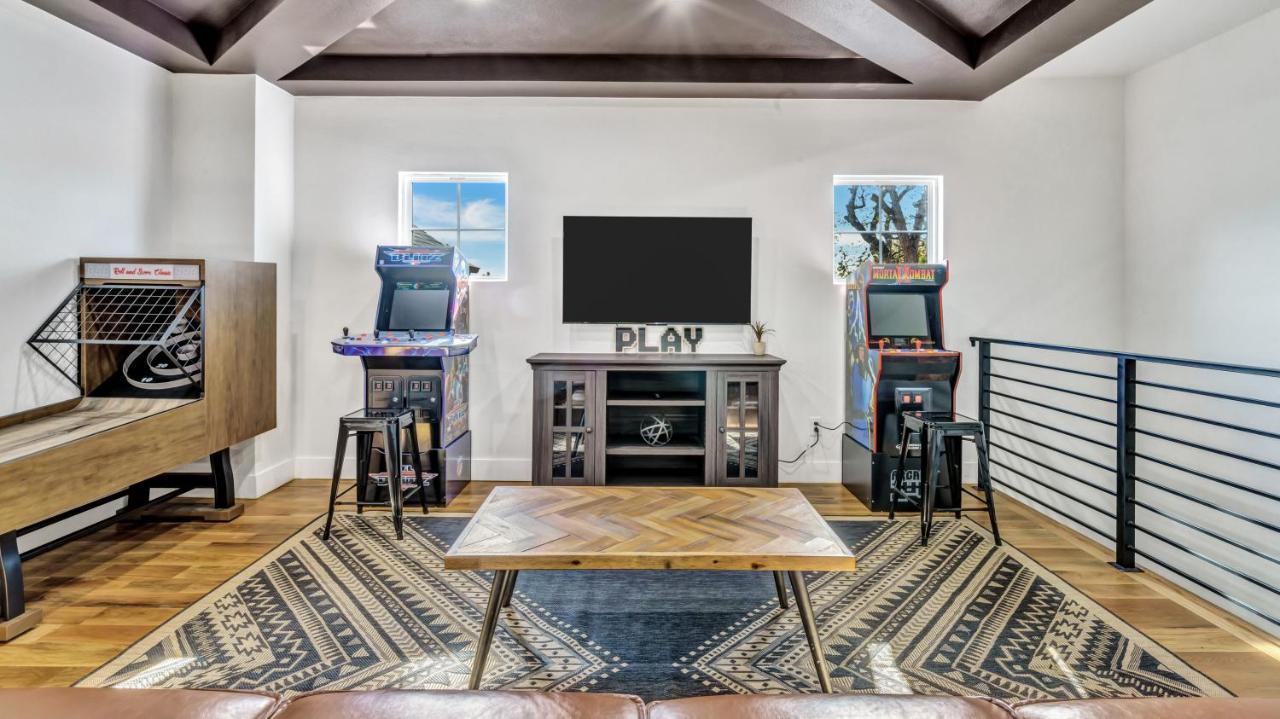Luxury Gameroom/Basketball Hoop Arlington Eksteriør bilde